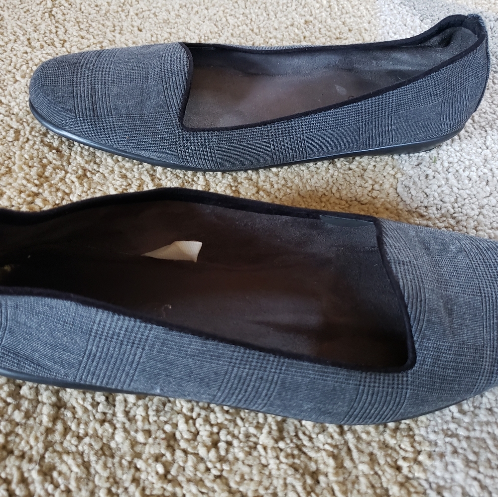 Women's Aerosoles Loafer Style Flats Size 8 - Picture 2 of 4